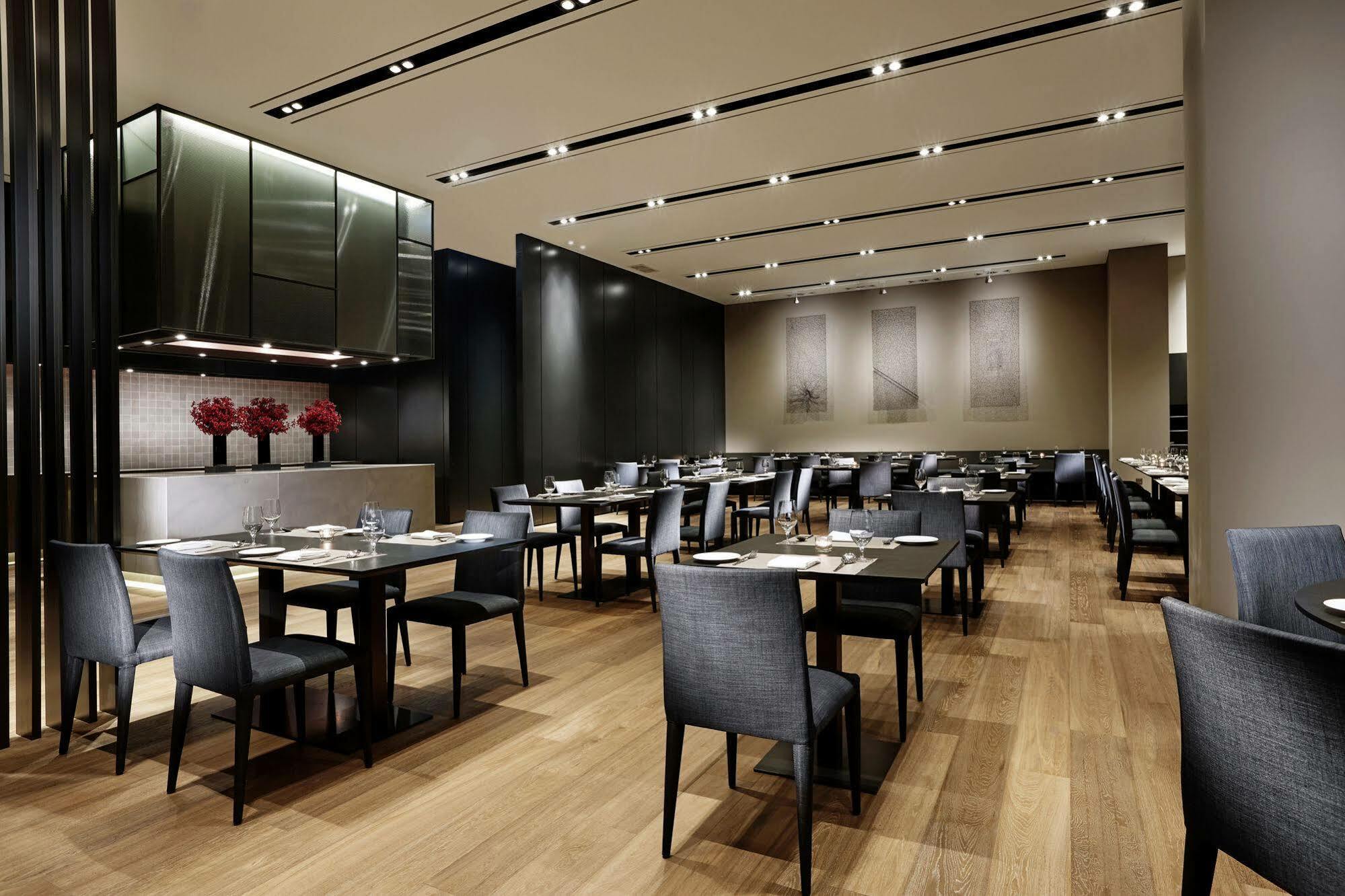 Hotel Ramada By Wyndham Gunsan Esterno foto